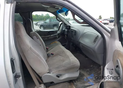 2000 Ford F-150 Lariat/Work Series/Xl/Xlt из США, поврежденный, VIN 1FTRX17L1YNA81906